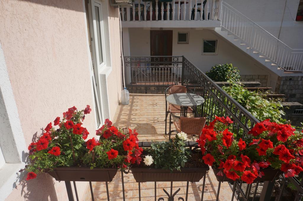 Apartments Muhar Ilha Sveti Stefan Exterior foto